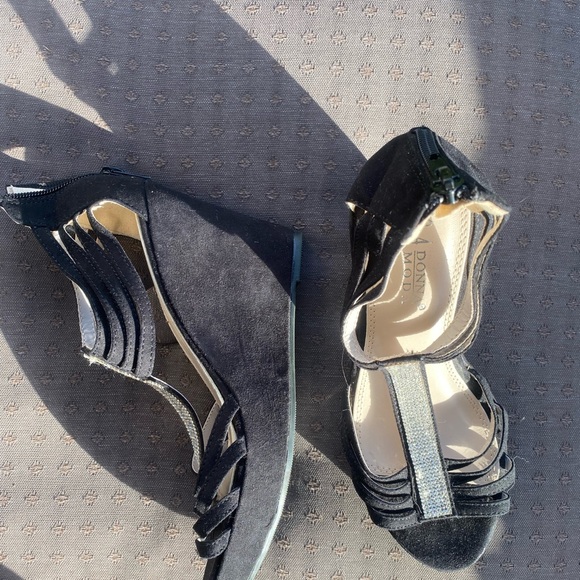 ITALIAN SUEDE RHINESTONE SANDALS - NEW - Picture 5 of 6